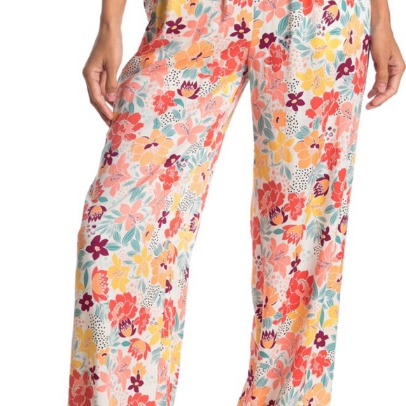 BCBGeneration Flowered Pants - Picture 1 of 3